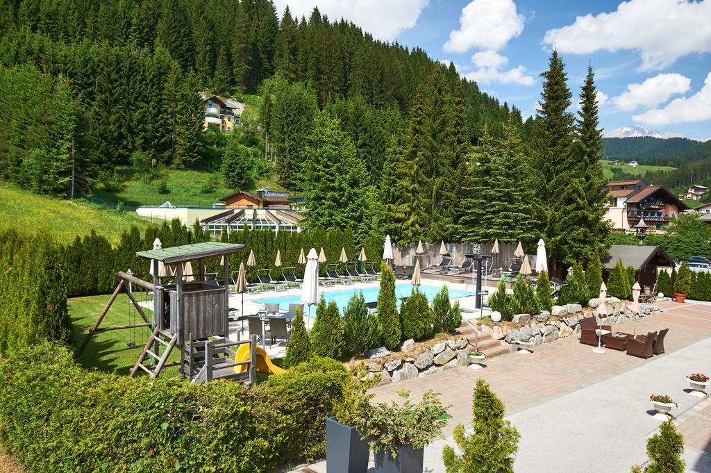 Hotel Happy Filzmoos Exteriör bild
